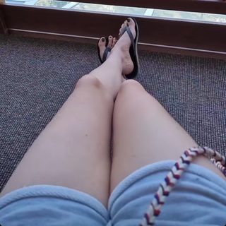 Joyce Ilg feet photo thumbnail