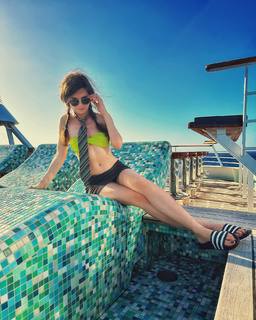 Joyce Ilg feet photo thumbnail