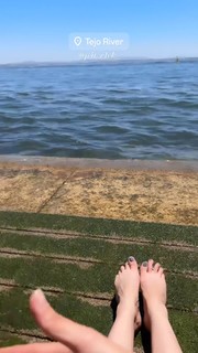 Joyce Ilg feet photo thumbnail