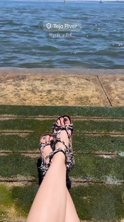 Joyce Ilg feet photo thumbnail