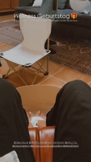 Joyce Ilg feet photo thumbnail