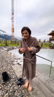 Joyce Ilg feet photo thumbnail