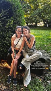 Joyce Ilg feet photo thumbnail