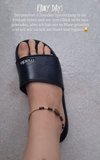 Joyce Ilg feet photo thumbnail