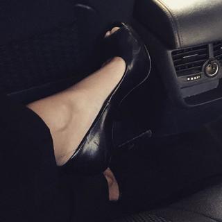 Joyce Jonathan feet photo 9