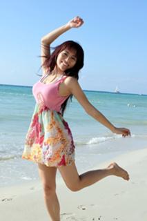 JuJu Chan Szeto feet photo 3