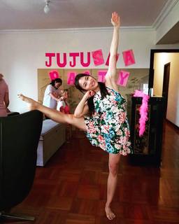 JuJu Chan Szeto feet photo 13