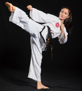 JuJu Chan Szeto feet photo 7