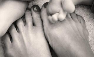 Juana Viale feet photo 8