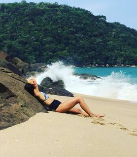 Juana Viale feet photo 17