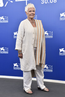 Judi Dench feet photo 4