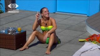 Judith Hildebrandt feet photo thumbnail