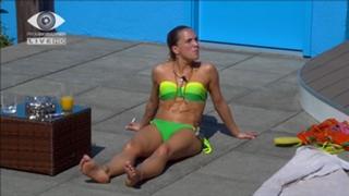 Judith Hildebrandt feet photo thumbnail