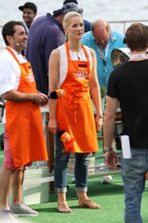 Judith Rakers feet photo thumbnail