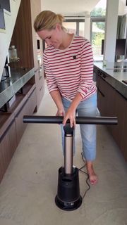 Judith Rakers feet photo thumbnail