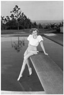 Judy Garland feet photo thumbnail