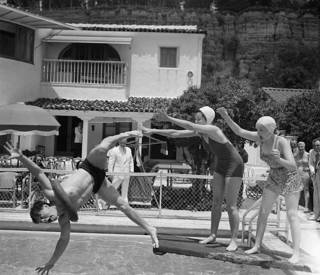 Judy Garland feet photo thumbnail