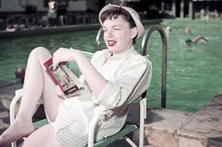 Judy Garland feet photo thumbnail
