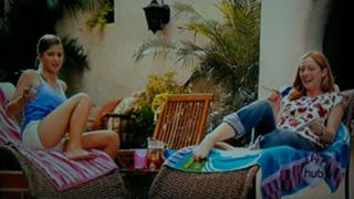 Judy Greer feet photo thumbnail