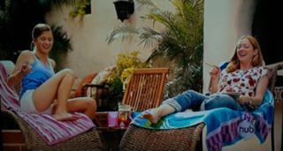 Judy Greer feet photo thumbnail