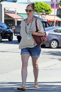 Judy Greer feet photo thumbnail