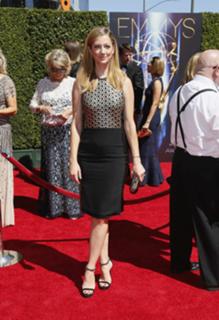Judy Greer feet photo thumbnail