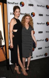 Judy Greer feet photo thumbnail