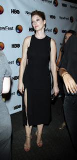 Judy Greer feet photo thumbnail
