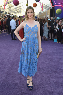 Judy Greer feet photo thumbnail