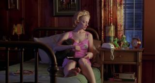 Judy Greer feet photo thumbnail