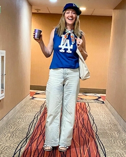Judy Greer feet photo thumbnail