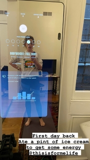 Judy Greer feet photo thumbnail
