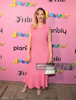 Judy Greer feet photo thumbnail
