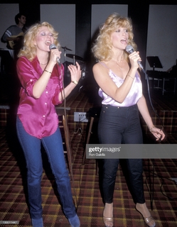Judy Landers feet photo 9
