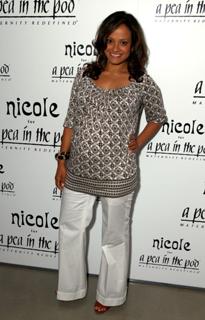 Judy Reyes feet photo 9