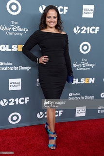 Judy Reyes feet photo 13