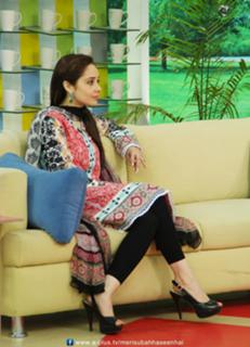 Juggun Kazim feet photo thumbnail