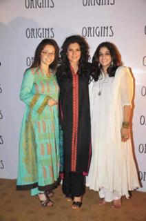 Juggun Kazim feet photo thumbnail