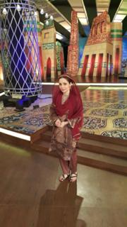 Juggun Kazim feet photo thumbnail