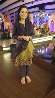 Juggun Kazim feet photo thumbnail