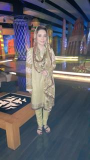 Juggun Kazim feet photo thumbnail