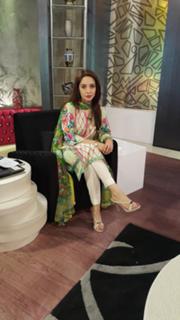 Juggun Kazim feet photo thumbnail