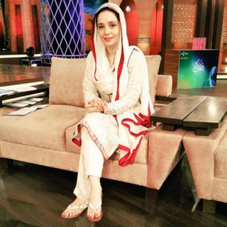 Juggun Kazim feet photo thumbnail