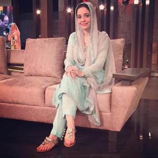 Juggun Kazim feet photo thumbnail