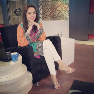 Juggun Kazim feet photo thumbnail