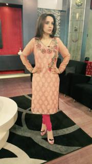 Juggun Kazim feet photo thumbnail