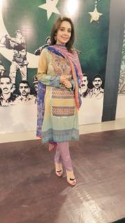 Juggun Kazim feet photo thumbnail