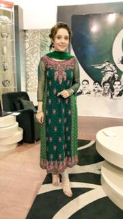 Juggun Kazim feet photo thumbnail