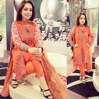 Juggun Kazim feet photo thumbnail