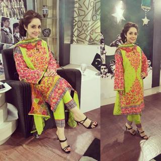 Juggun Kazim feet photo thumbnail